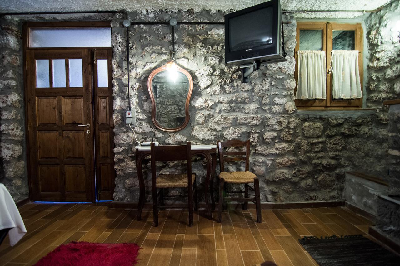 Tithoreans' Traditional Residences Extérieur photo