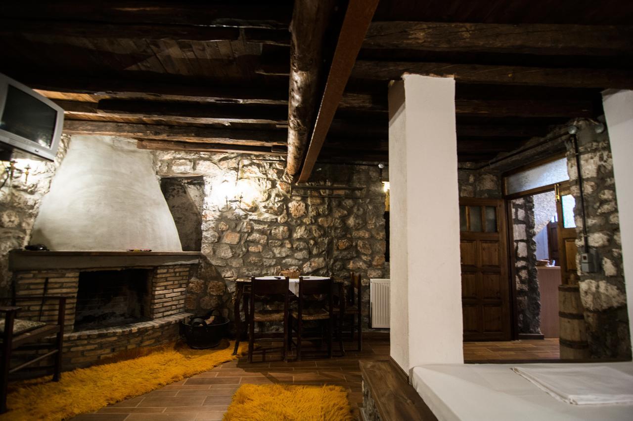 Tithoreans' Traditional Residences Extérieur photo